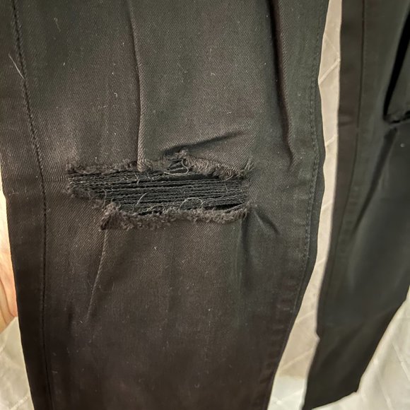 distressed black Abercrombie and Fitch skinny jeans  size 28 - Picture 3 of 7